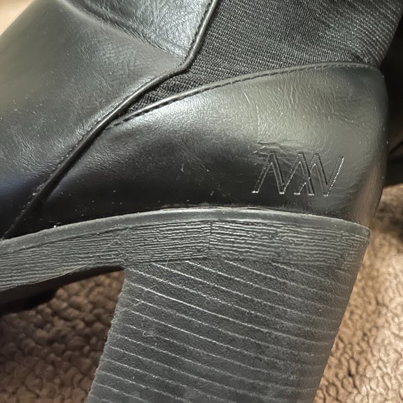 Matt & Nat Montroyal Heeled Boots - Picture 2 of 8